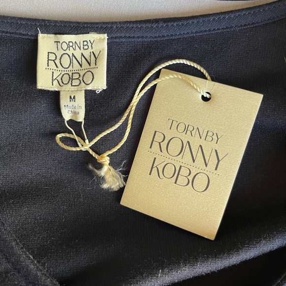 NWT Ronny Kobo Bell Sleeve Blouse Medium - Picture 7 of 10